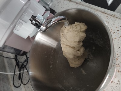 全自动揉面厨师机怎么样？是哪里牌子？有何缺点？