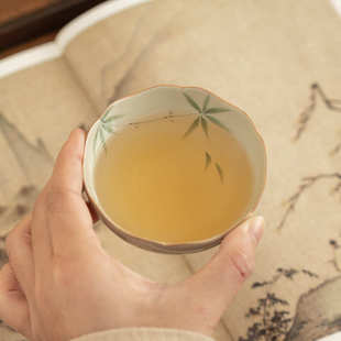 手绘茶杯功夫单杯品茗杯陶瓷家用主人喝茶釉下彩普洱杯釉下彩竹叶