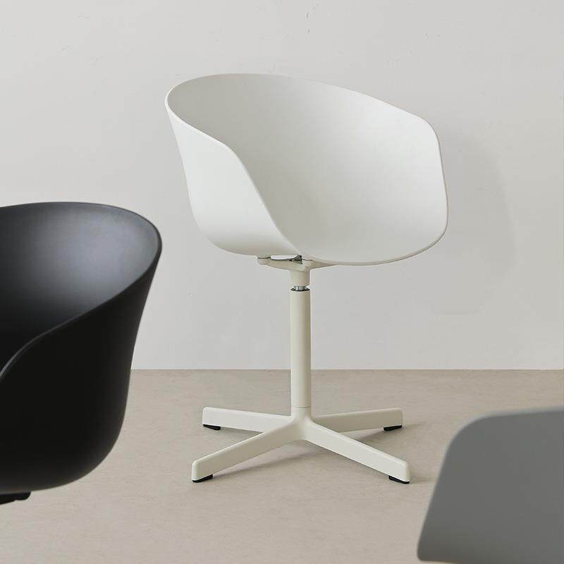 北欧小户型现代简约办公椅创意靠背家用书桌电脑椅舒适酒店休闲椅