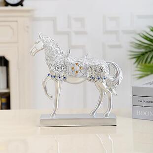 玄关寓意好的摆件客厅2026新款马到成功办公桌家居装饰品现代简约