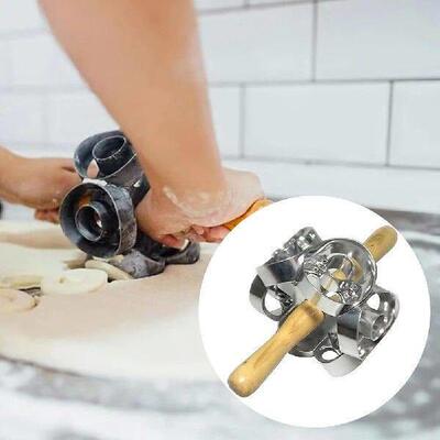 Doughnut-Shapes Rolling Cutter Easy To Clean Portable Donut