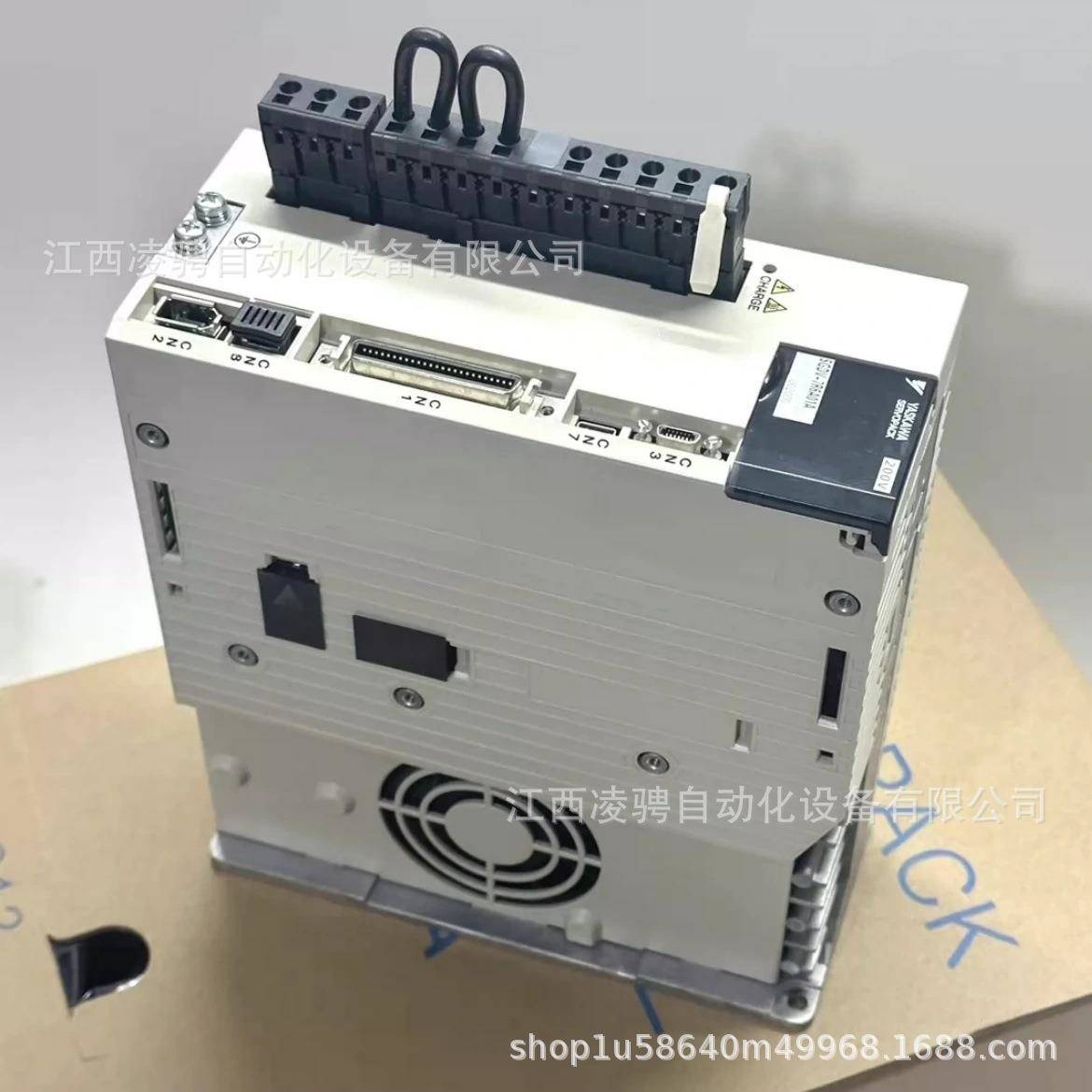 安川I(YASKAWA)伺服驱动器SGDV-7R6A11A全新正品 议价