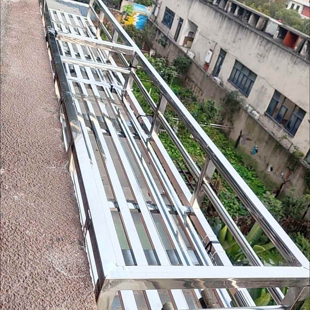 不锈钢阳台花架不锈钢鞋架拖把置物架室外窗台钉墙悬挂一体加厚