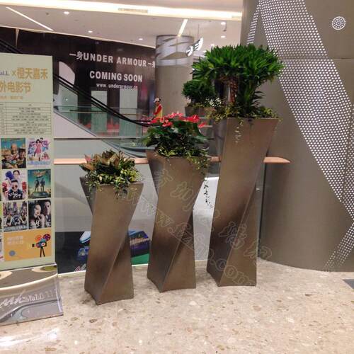 玻璃钢酒店室内组合花盆异型扭曲玻璃钢花钵定做厂家