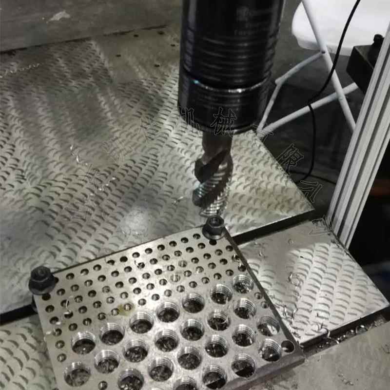 浮臂数控电动攻丝动屏台式小型自动伺服智能触数控机电攻QGE丝机