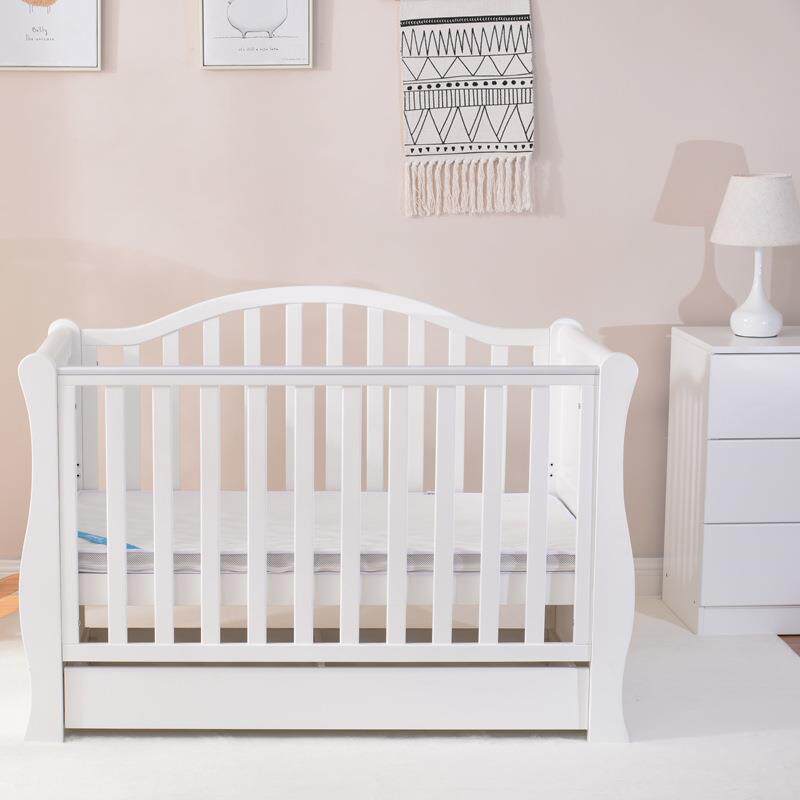 工厂直销欧式婴儿床实木四合一宝宝bb床儿童床可做沙发成人床