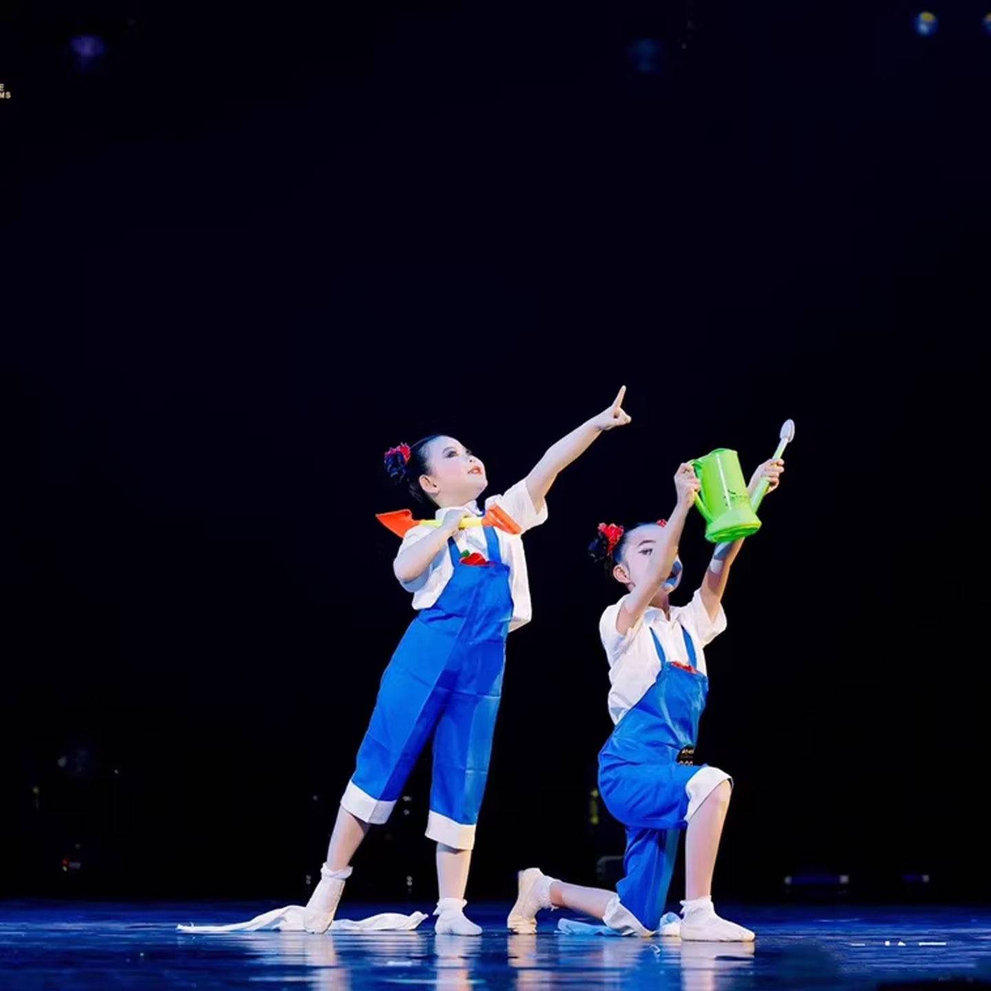 幼儿园五一劳动节表演服劳动光荣演出服幼儿园工装六一舞蹈服装