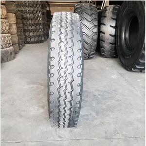 吊车轮胎 1200R24吊车起重机老三线花纹全钢丝工程机械轮胎
