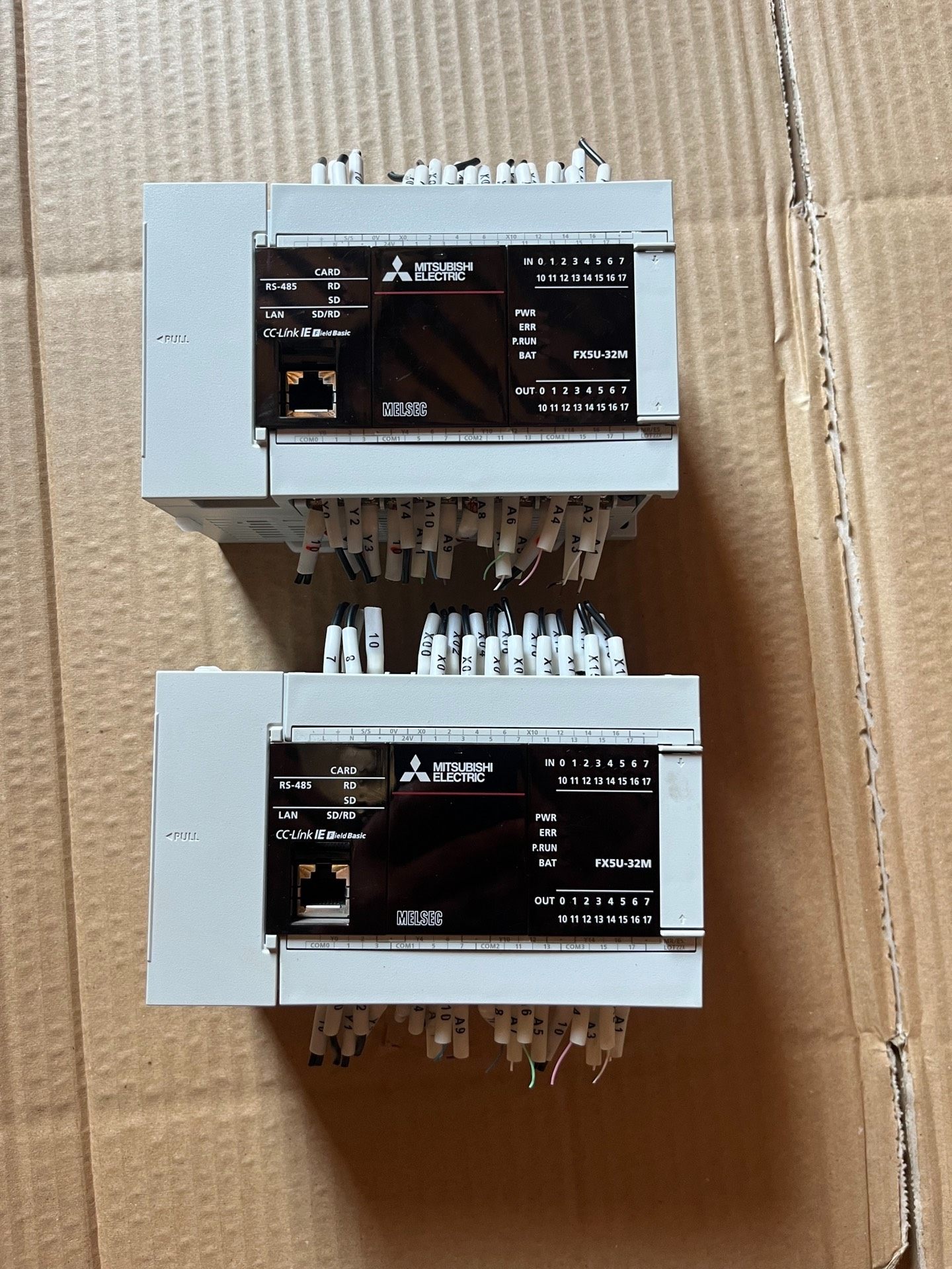 三菱plc，FX5U-32MR/ES，拆机成色如图功能包好。