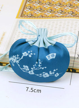 批发梅花梅花宫廷香包中国香囊