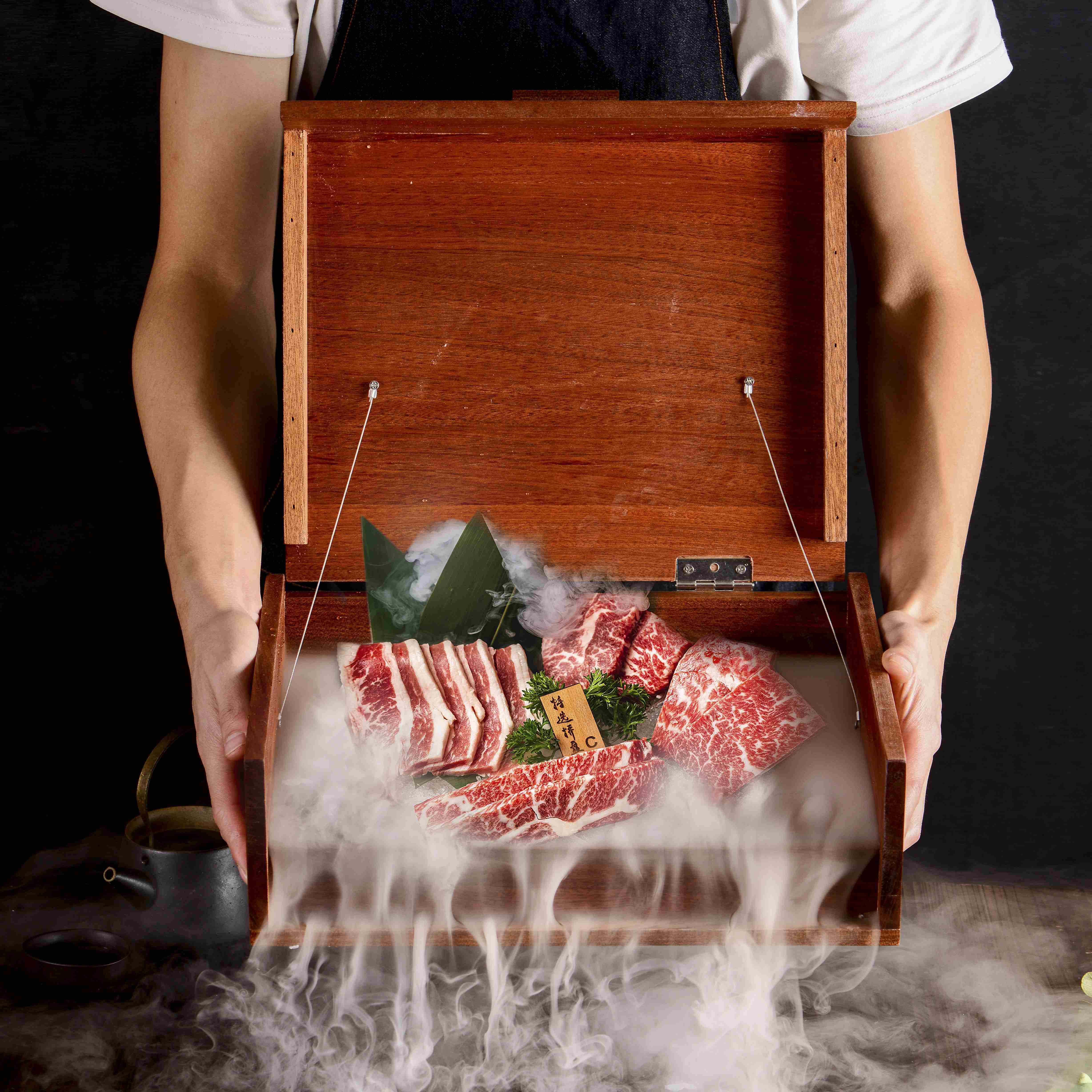 网红日式特色火锅韩式烤肉店木质盲盒意境菜干冰创意木盒餐具套组