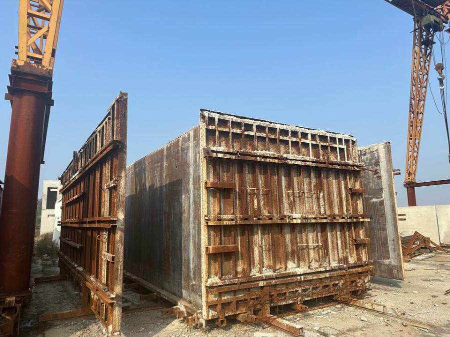 3月8日郑州科技实业公司名下构筑物和机器设备网络拍卖公告