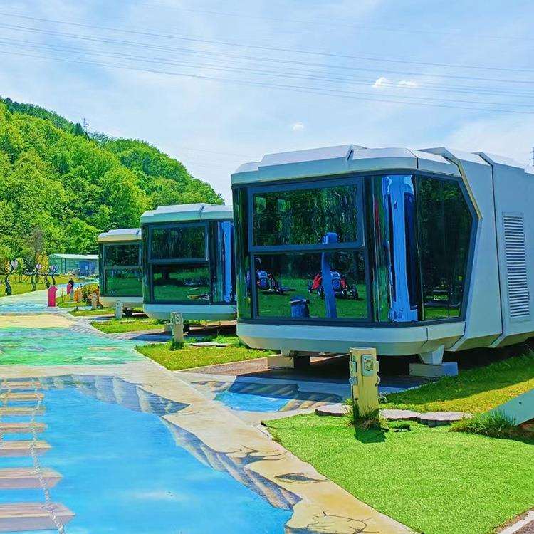 太空舱移动房屋创意民宿酒店景区露营星空观景小屋装配式智能方舱