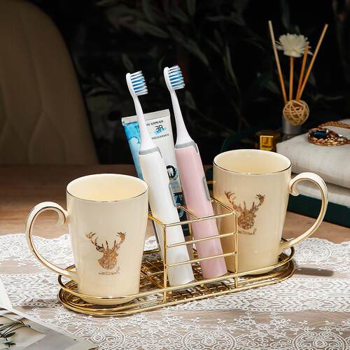 轻型豪华陶瓷家用牙缸漱口杯一对洗杯夫妇婚礼创意杯集存储架
