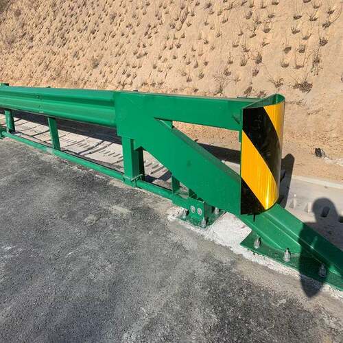 吸能端头高速公路护栏波形护栏端头高速防撞设施