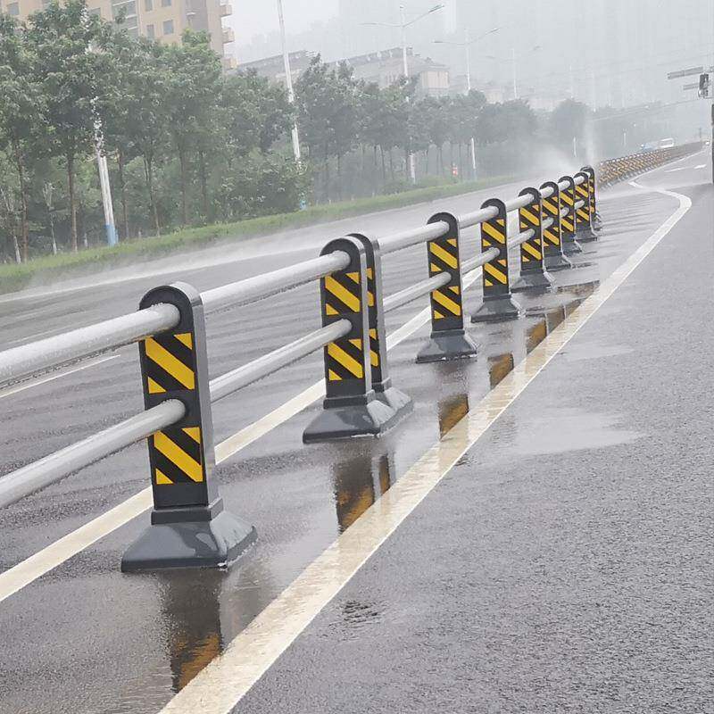 市政道路机非隔离交通中央防护栏马路人行道防撞墩安全围栏公路柱