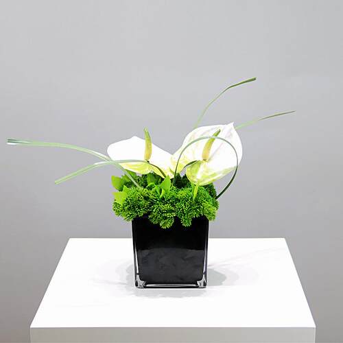 现代洽谈桌花艺组合轻奢玻璃花器仿真花摆件样板房售楼处软装饰品