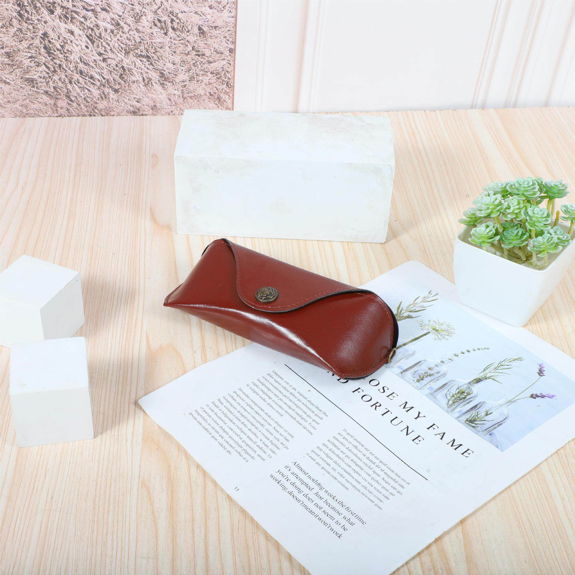 眼镜收纳包便携式女墨镜盒太阳眼镜夹保护套随身时尚近视眼镜盒