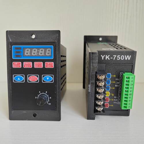 通用变频器工厂电机调速器220V单相进三相出T13变频器YK-750w