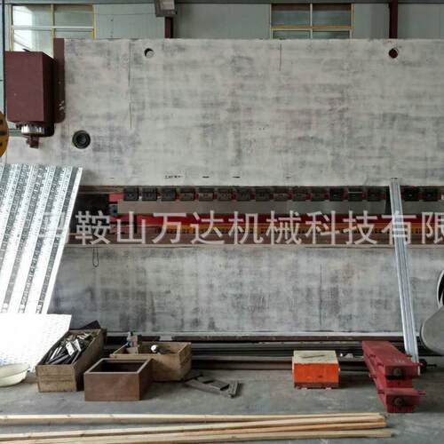 供应WF67K-160T/6000高配数控折弯机数控折弯机价格优惠