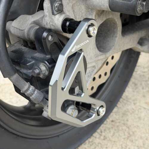 适用于本田ADV160改装刹车泵保护盖 ADV150铝合金刹车卡钳保护盖