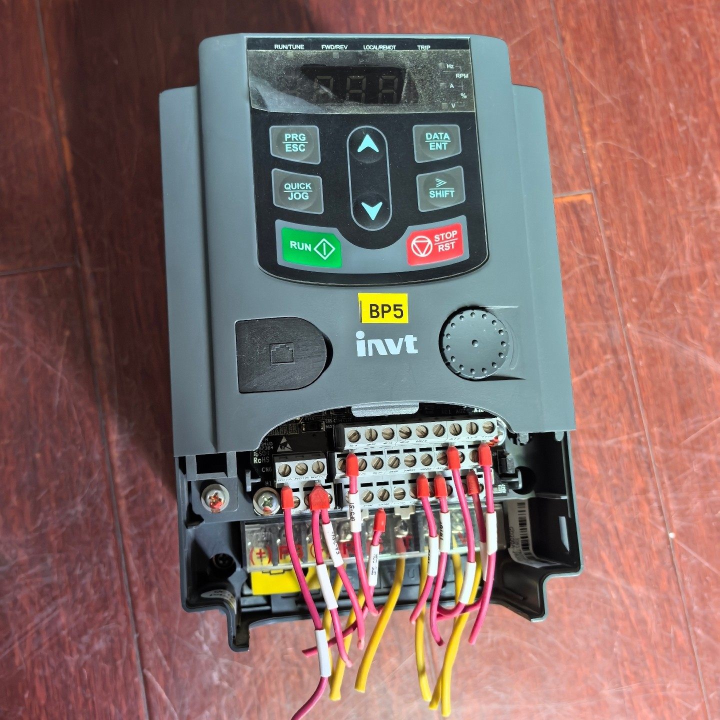 英威腾变频器2.2KW，GD200A-2R2G-4，380V