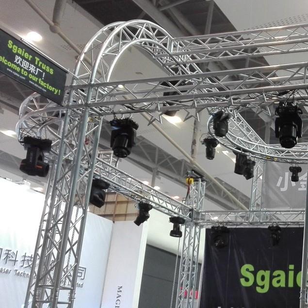 广州厂家自产自销铝桁架 户内外活动展会圆形爱心异形桁架