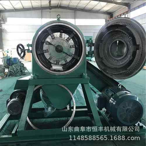 厂家大米齿盘粉碎机木屑粉碎机制香磨粉养殖饲料粉碎机厂家