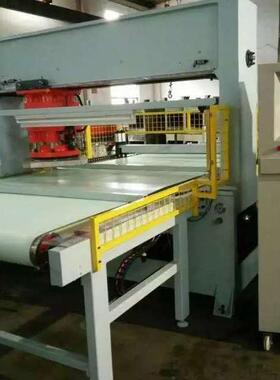 供应龙门移动头四柱液压裁断机鞋帽皮革橡胶下料机精密裁断机