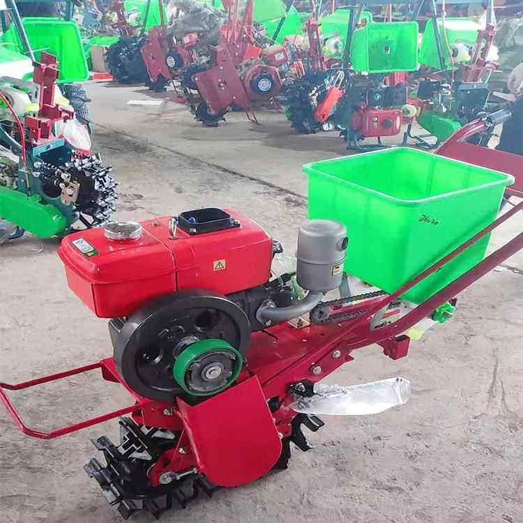 履带功式旋耕果园开荒犁松土R机多能施肥播种开沟机培土一地体机