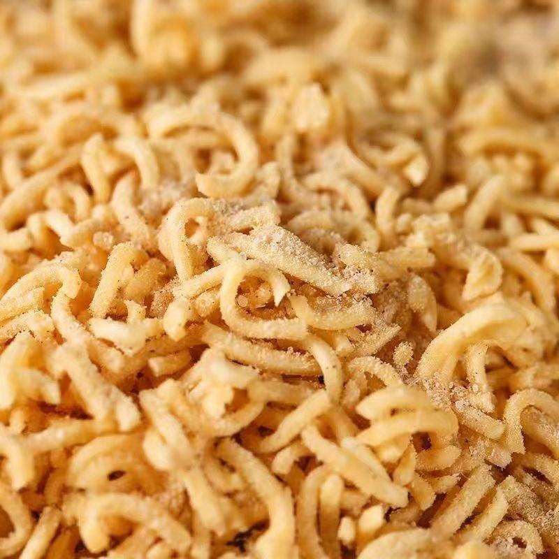 小保姆红烧牛肉泡面 面干 干脆面泡面 面拌面 面整箱装小时候麻辣