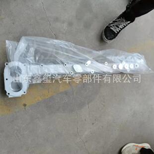 陕汽德龙H3000进水管 1003364525陕汽德龙新M3000发动机出水管