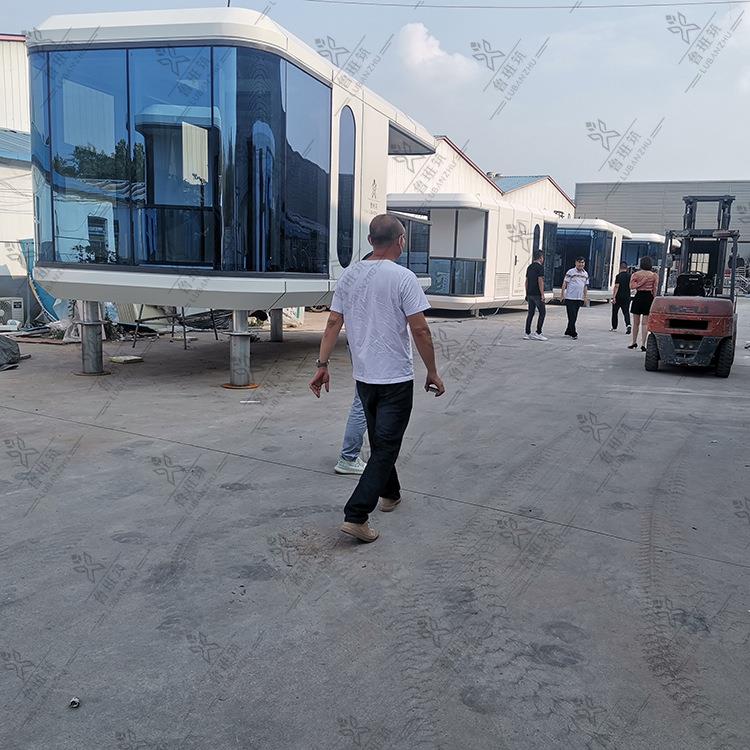 景区露营星辰大海观景房屋旅游住宿科技感体验酒店绿色安全现货