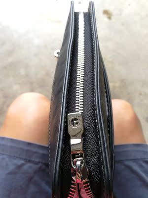 金利来男包单肩斜挎包头层牛皮真皮竖款男士休闲简约百搭小背包怎么样？我必须如此告诉大家实情