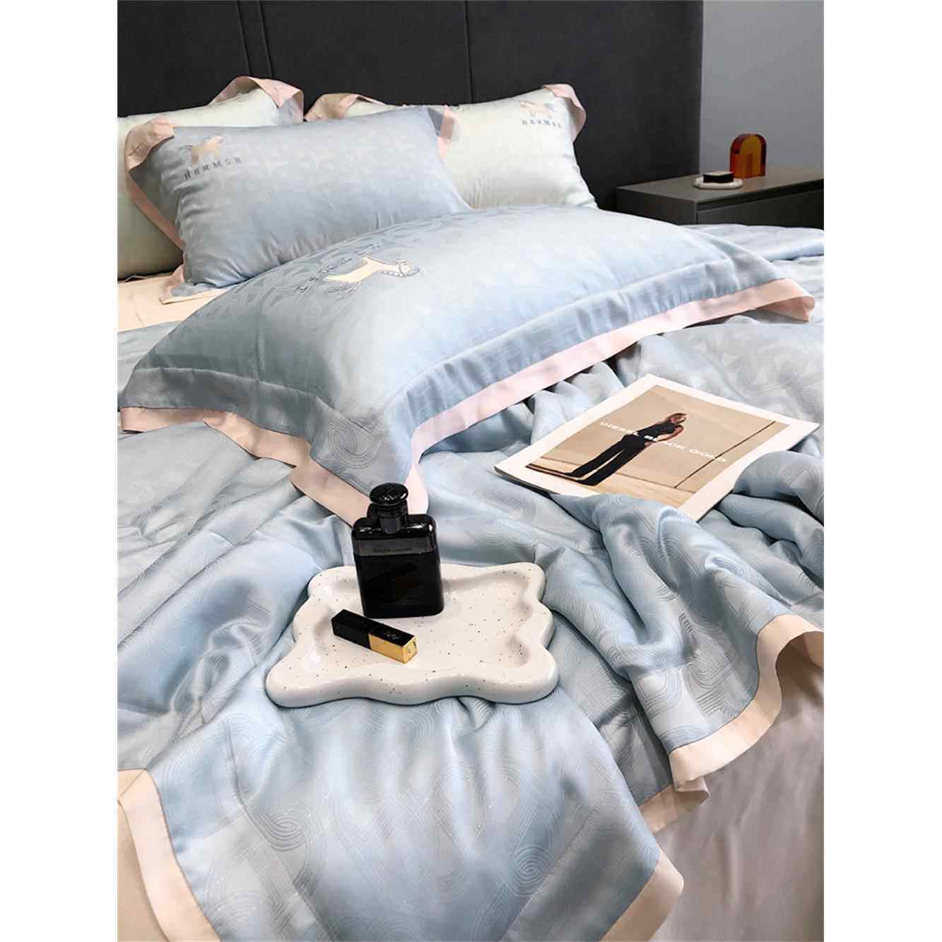 现代简约夏日拼角工艺刺绣60莱赛尔纤维天丝进口银线提花夏被套件