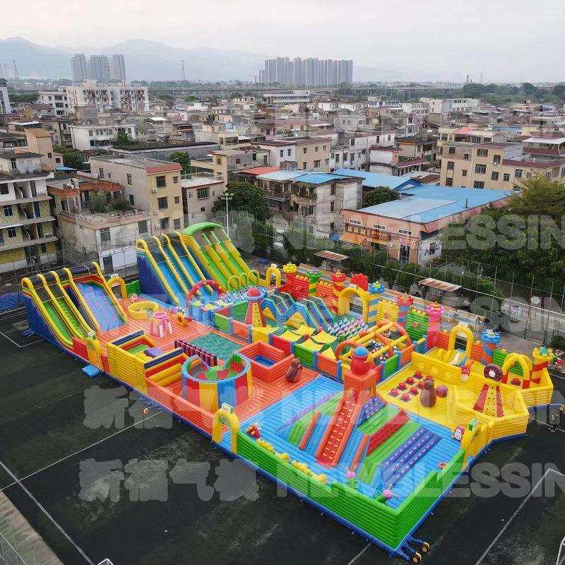 户外商场游乐园超大滑滑梯淘气堡室外小孩充气城堡大型儿童蹦蹦床