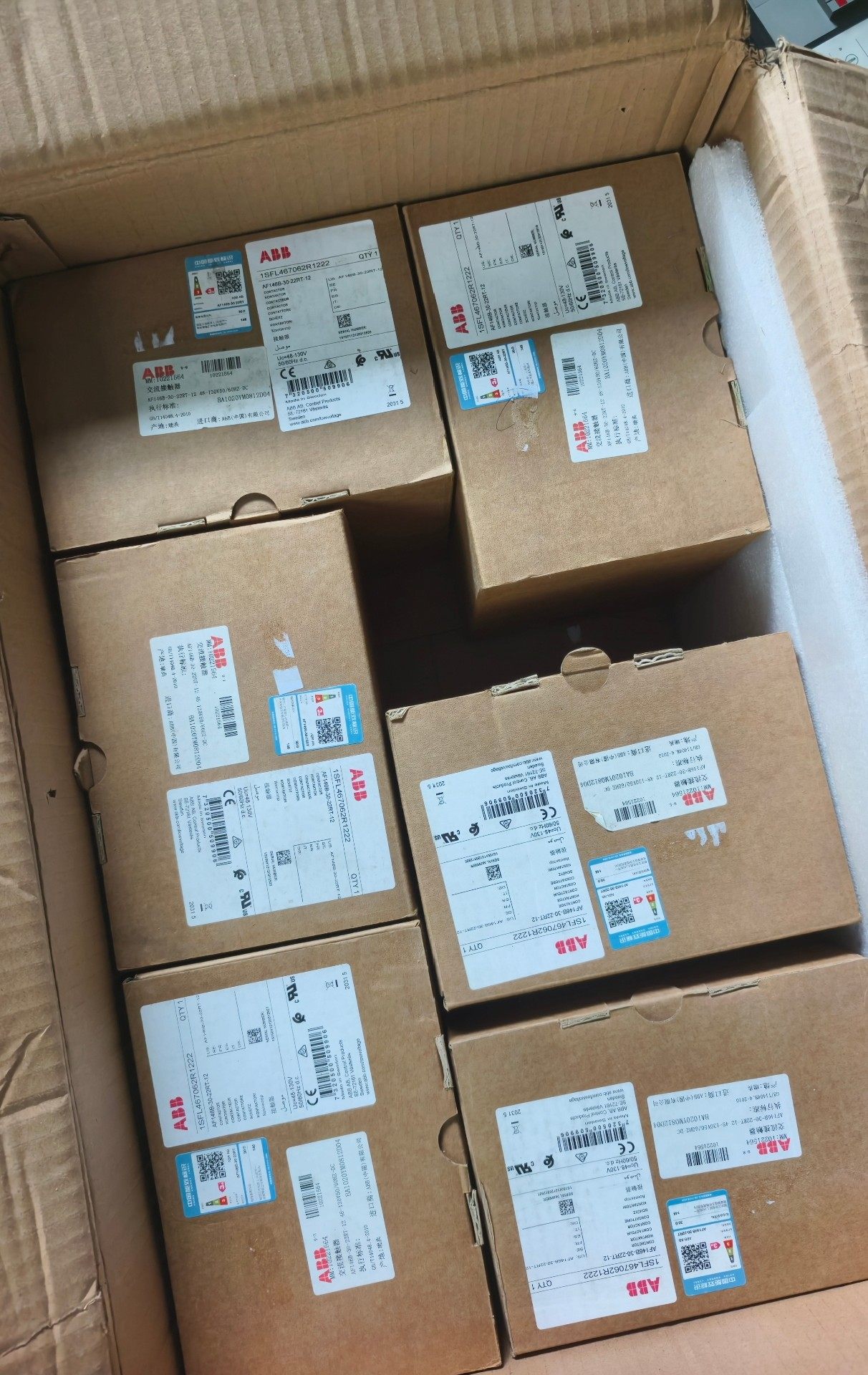 ABB接触器，AF145B-30-22RT-12，1SFL4