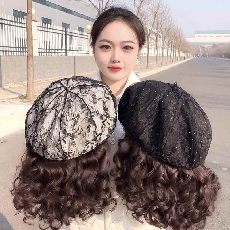 假发和帽子都在一个女人的新蕾丝短卷发全钻石贝雷帽时尚多功能全