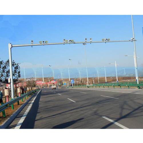 户外道路八角监控杆L型悬臂电子警察杆高速公路八角监控立杆摄像
