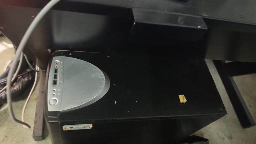 5月6日北京【京械6658】单位报废处置莱卡激光共聚焦倒置显微镜一台网络拍卖公告