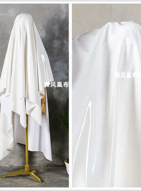 本白色超亮极滑镜面亮面柔软高弹力反光泽皮革 仿皮服装布料面料