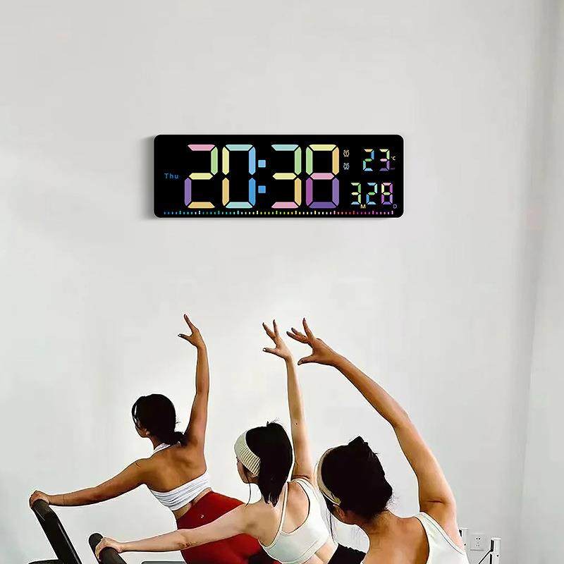 创挂钟简约彩客厅挂钟健身房秒PRD表时色钟多功能钟意大表屏幕666