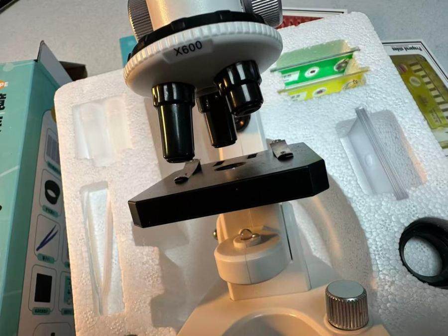 1月26日无锡【F1952】单位库存清理处置高倍光学仪器设备显微镜一台网络拍卖公告