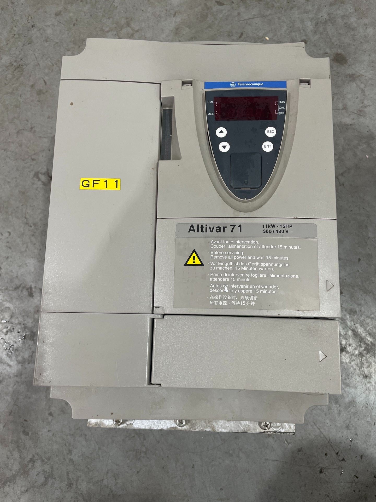 施耐德变频器ATV71HD11N4Z 测试完好11KW380