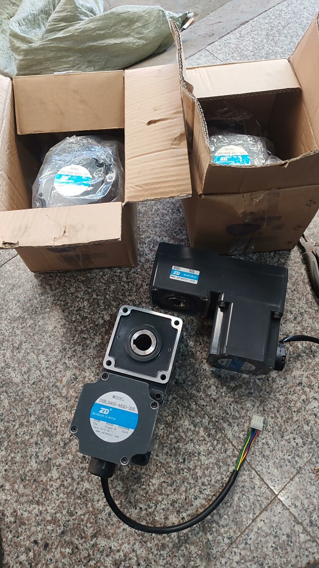 400w dc48v中大中空直角L型直流无刷电机，6GU -