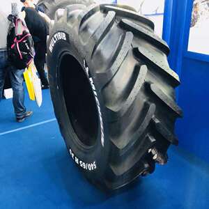 厂价直销迪尔纽荷兰拖拉机轮胎540/65R24 540/65R28 540/65R30