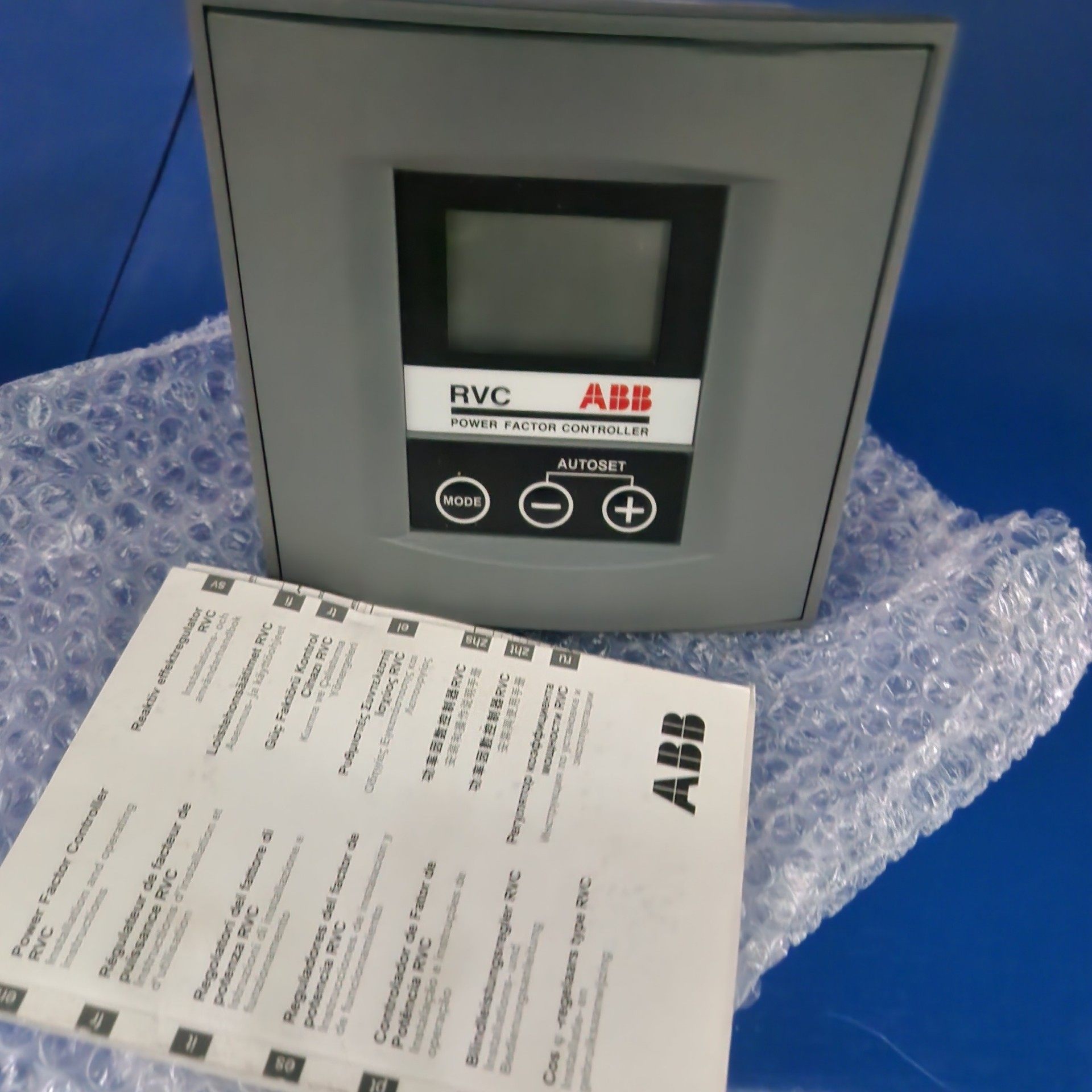 ABB功率因数控制器RVC12-1/5A全新库存实物拍摄，型