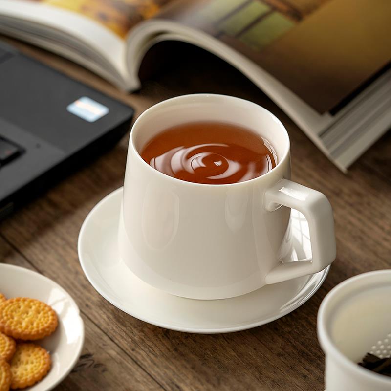 羊脂玉白瓷茶水分离泡茶杯子家用办公室马克杯带盖过滤个人定 制