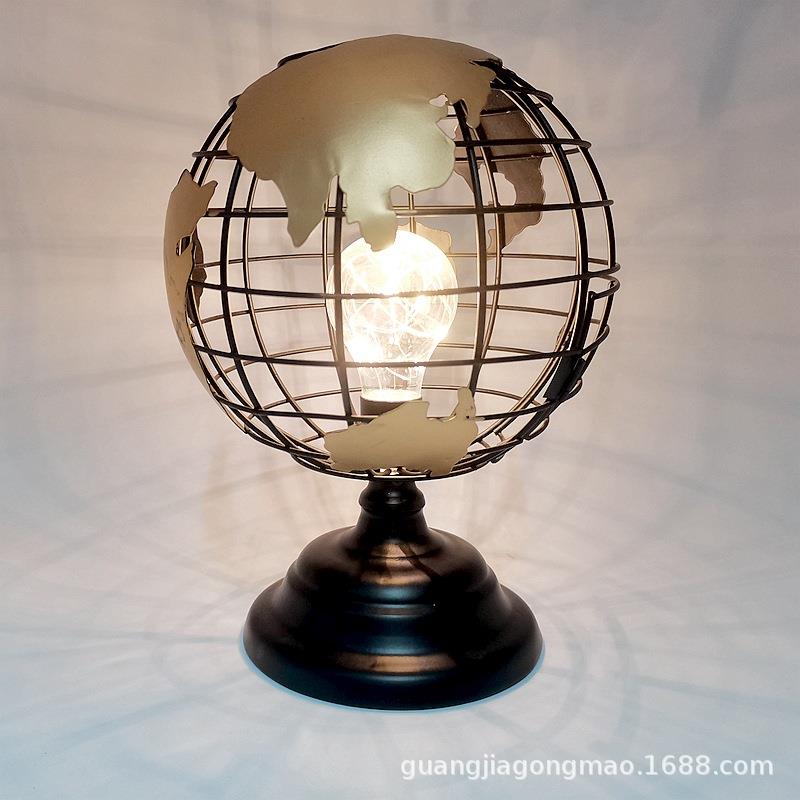 北欧铁制工艺品铁线地球仪LED灯家居饰品摆件创意礼品商务礼品