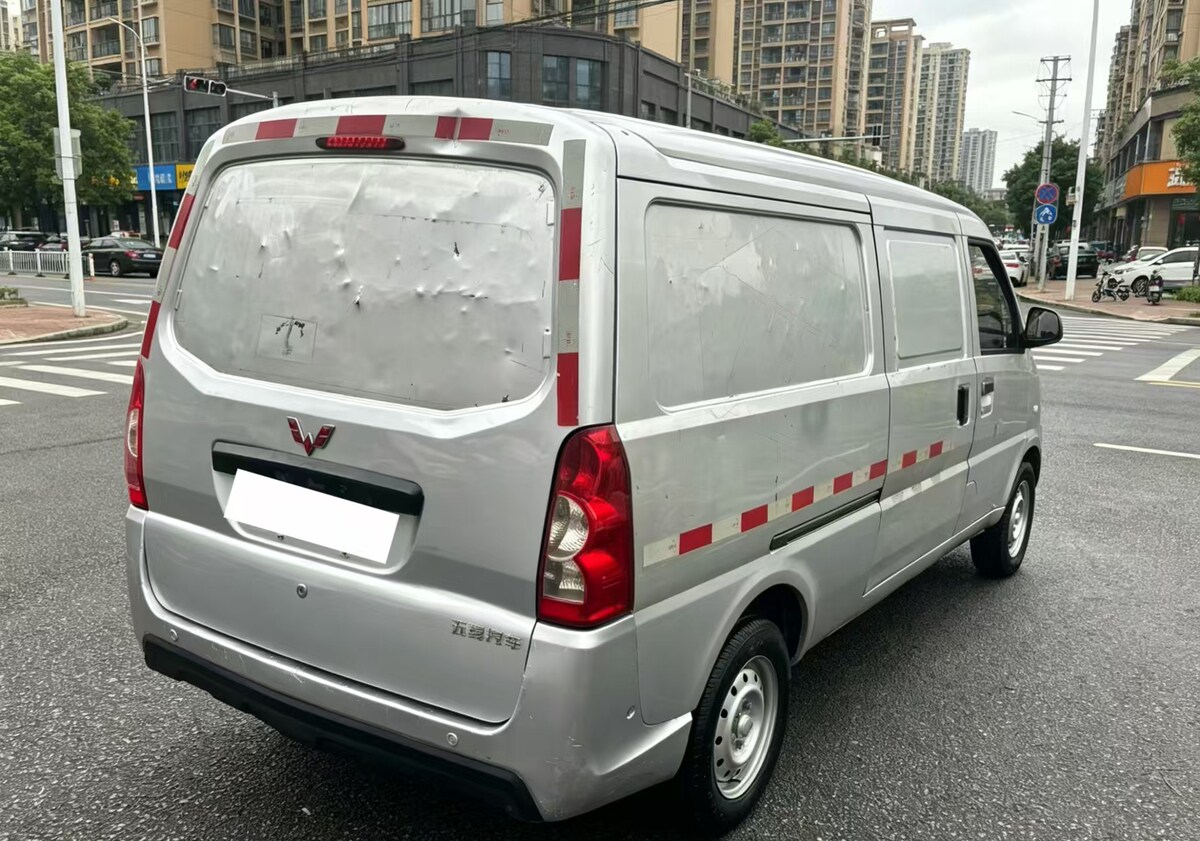 5月10日福州市销售公司五菱2022年上牌EV50厢式物流车网络拍卖公告